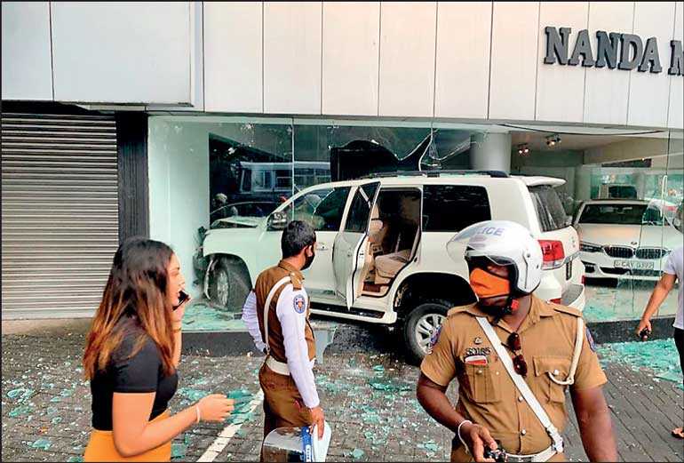 Vehicle ploughs in to Colombo7 car showroom  Daily FT